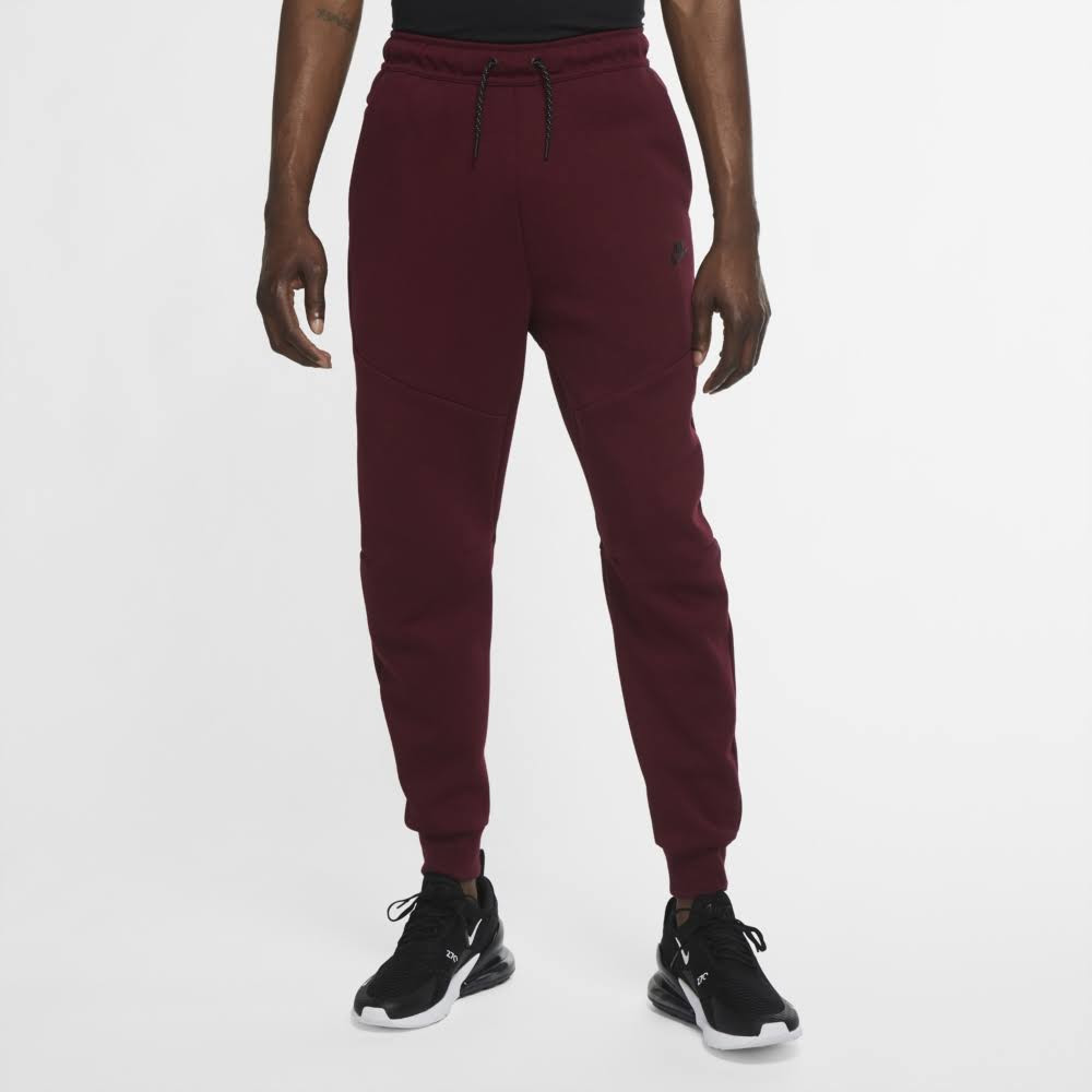 beetroot tech fleece