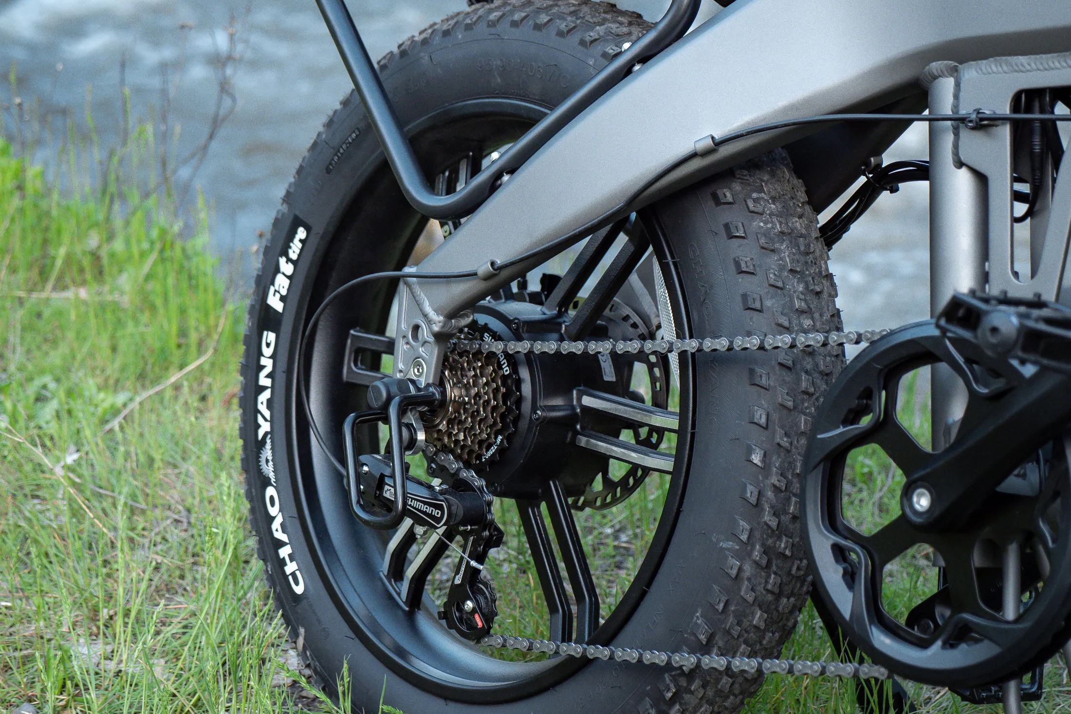 Luckeep X1 folding ebike A powerful folding ebike that can handle any terrain with ease