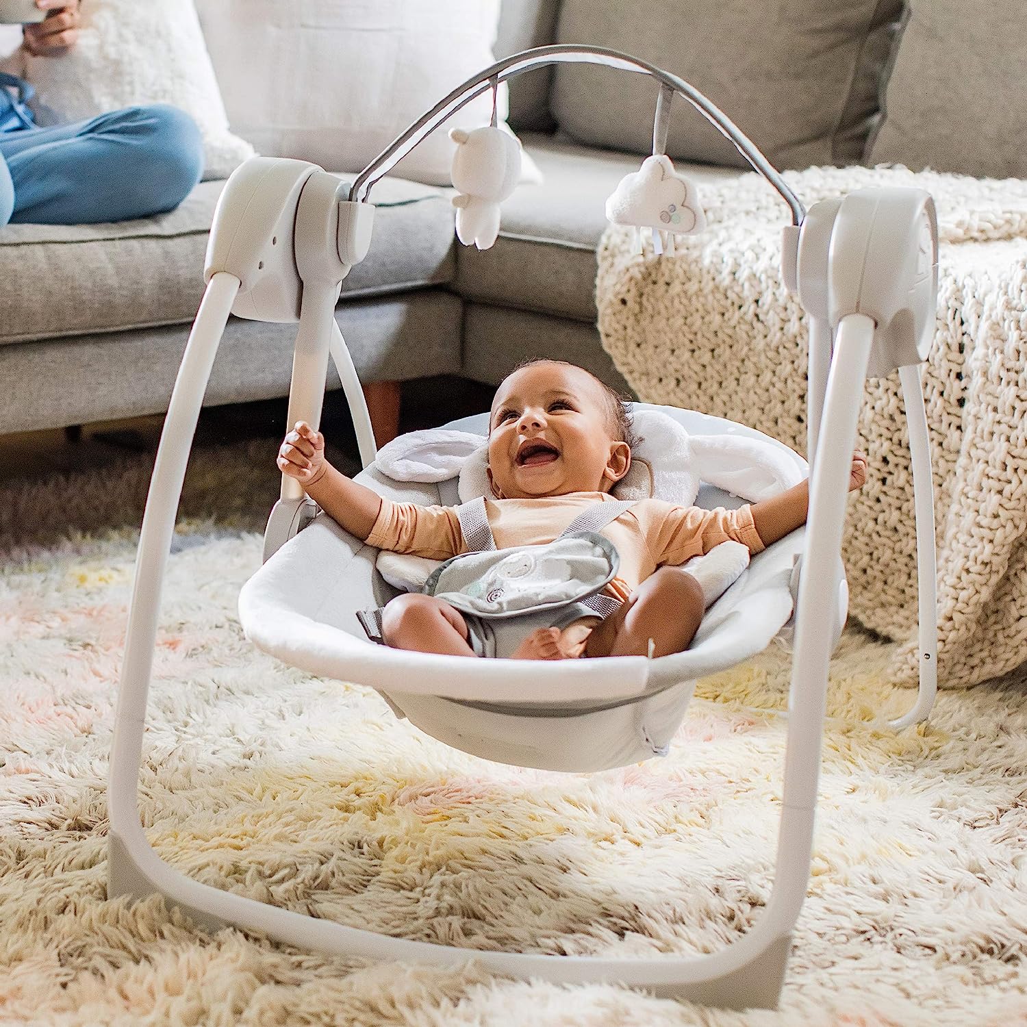Ingenuity Soothe 'n Delight Compact Portable 6-Speed Plush Baby Swing with Music, Folds Easy, 0-9 Months 6-20 lbs (Cozy Kingdom)