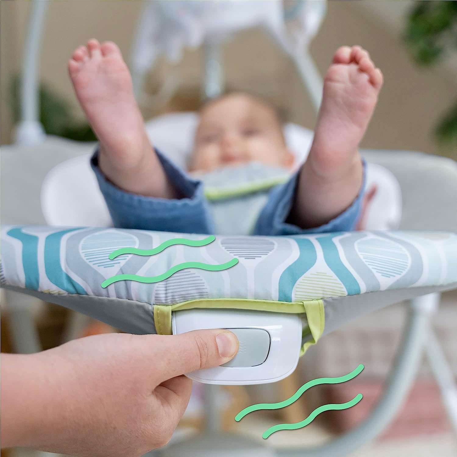 Lightweight Compact 6-Speed Multi-Direction Baby Swing, Vibrations & Nature Sounds, 0-9 Months 6-20 lbs (Pink Cassidy)