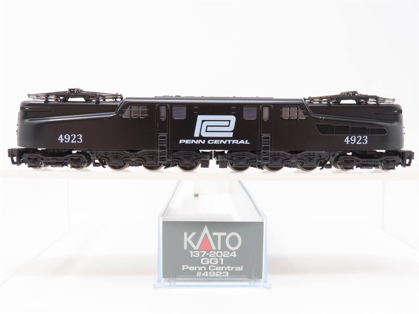 Kato 1372024 N Scale GG1 Penn Central 4923 Worldwide
