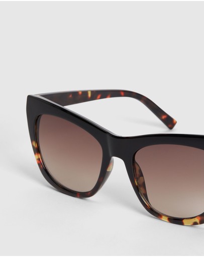 Witchery Caitlyn Sunglasses