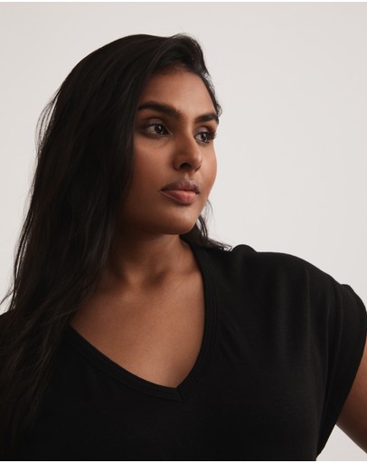 Witchery Linen V Neck Tee