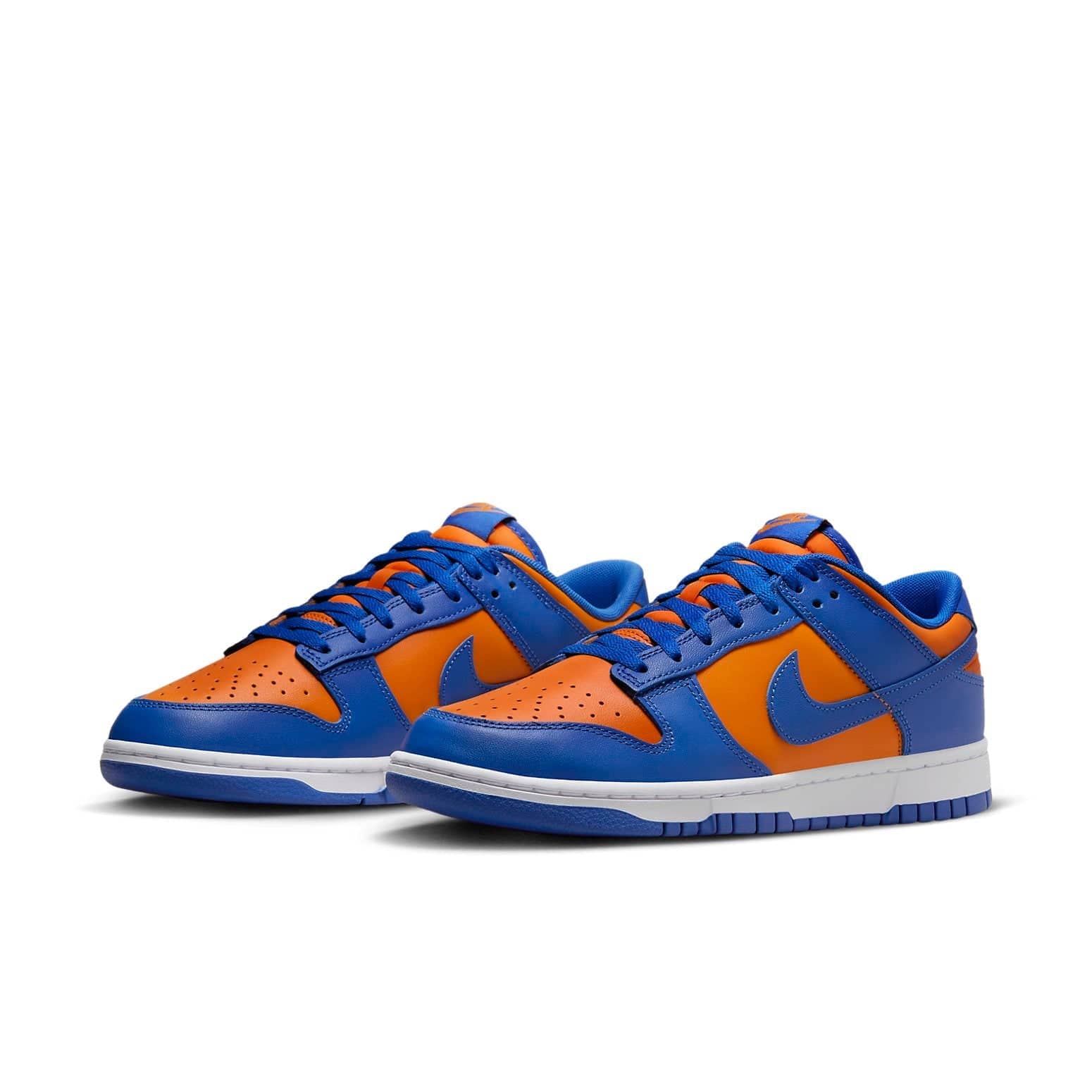 nike dunk low knicks
