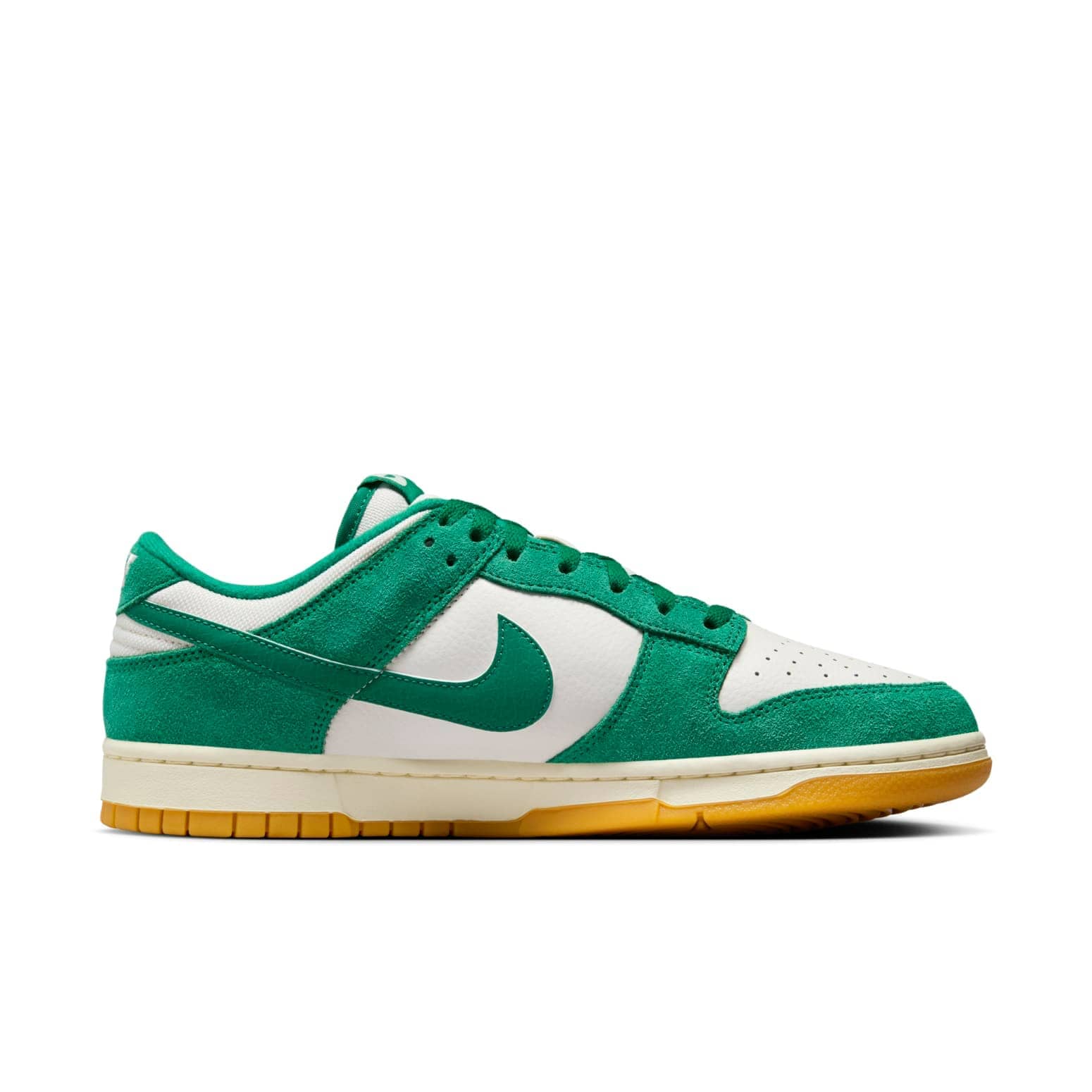 nike dunk low malachite gum