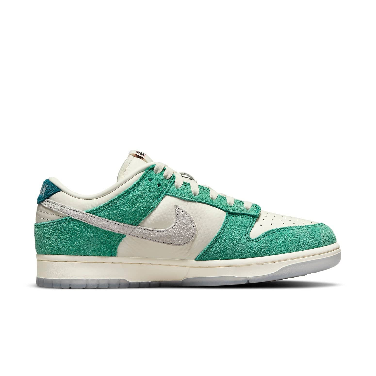 nike kasina x dunk low road sign