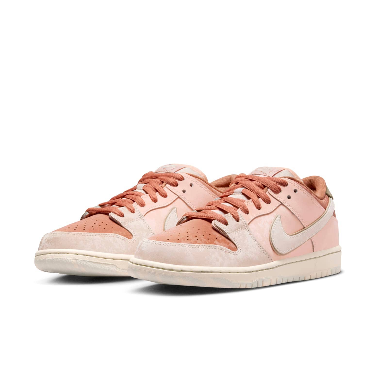 nike sb dunk low trocadro gardens