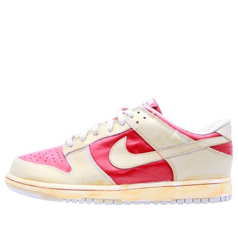 nike dunk low vntg red