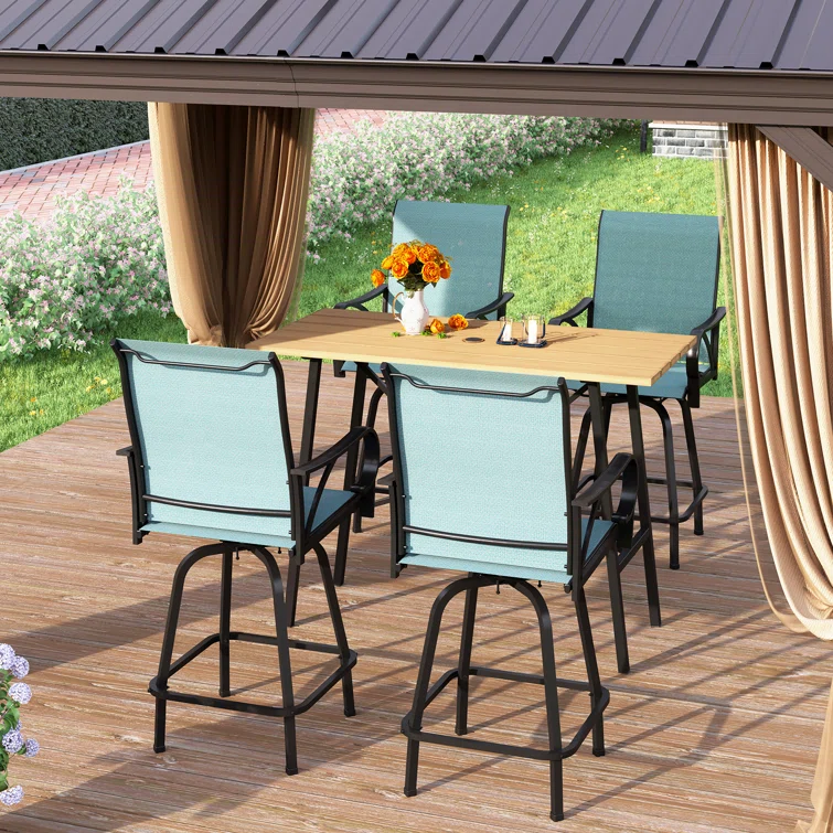 Alyne 4 - Person Rectangular Outdoor Dining Set