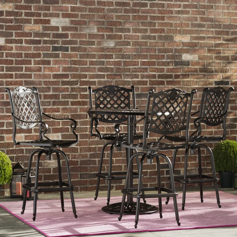 Richwood 4 - Person Round Outdoor Dining Set