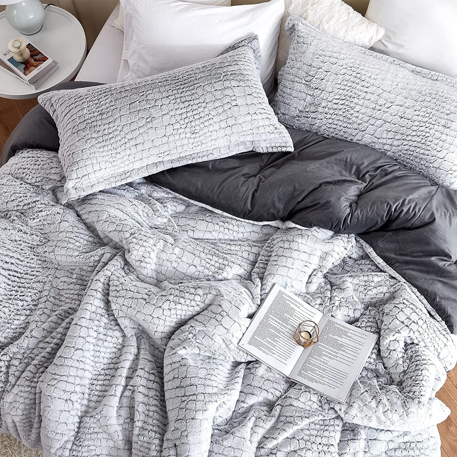 Nordic Ridge? - Coma Inducer? Oversized Comforter Set