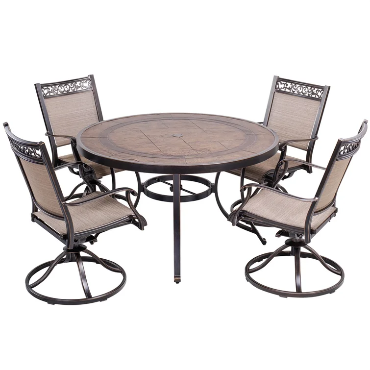 Akkaya 4 - Person Round Outdoor Dining Set