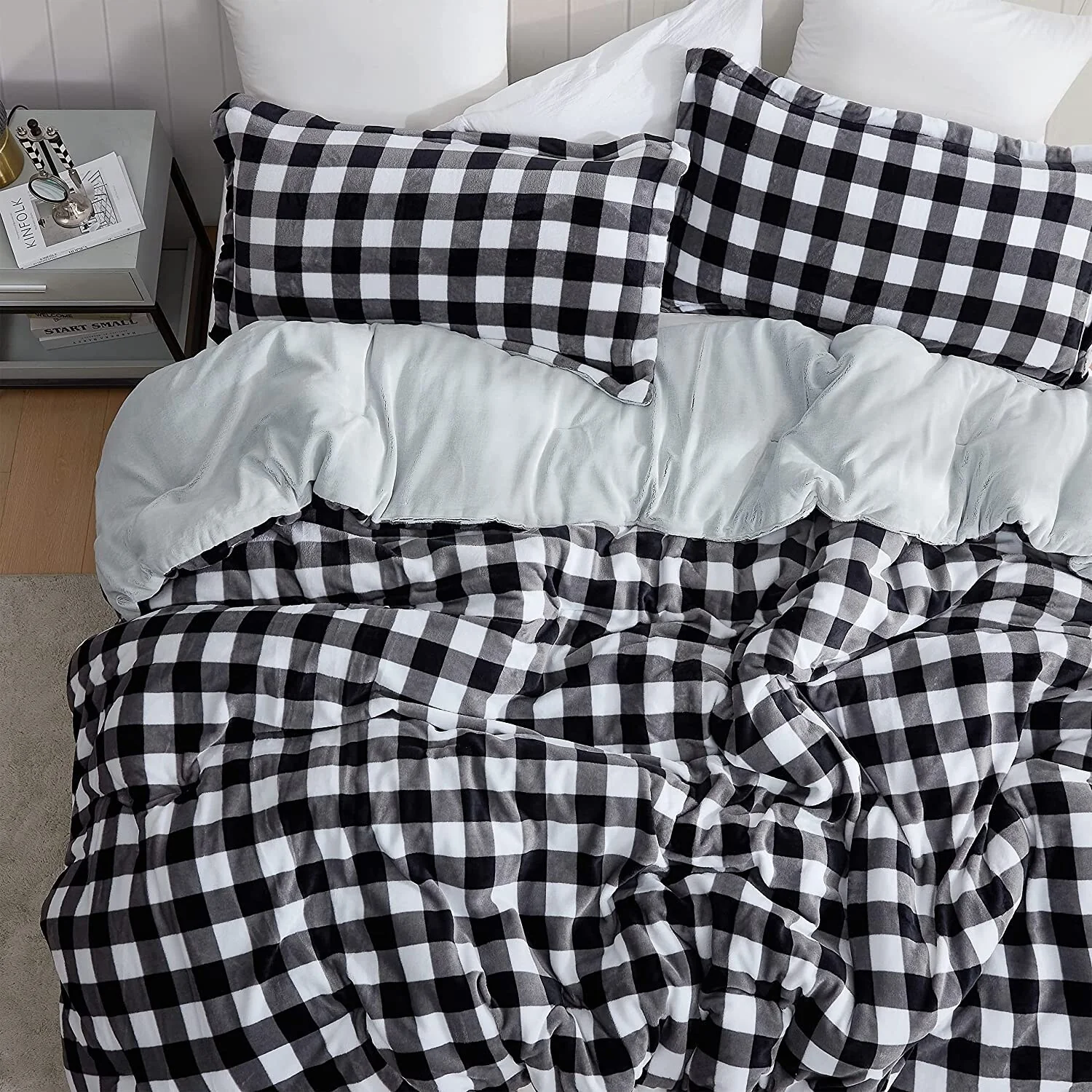 Ah, Yes The Scottish Winter - Coma Inducer? Oversized Comforter Set - Black Gray White Tartan Plaid