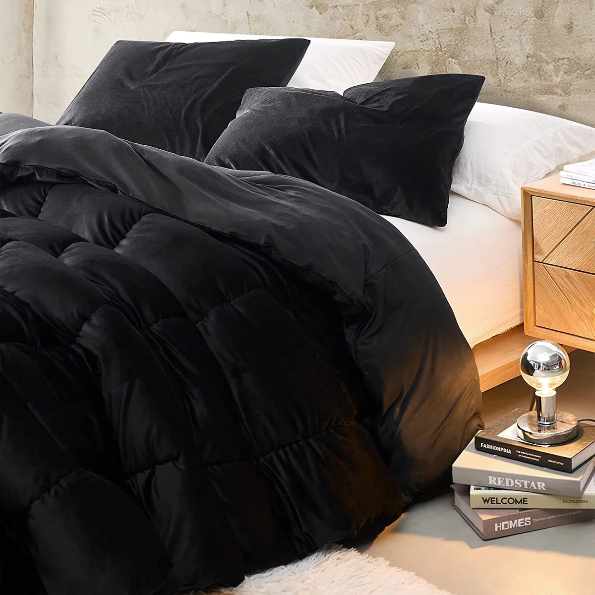 Fabric Fetish? - Coma Inducer? Oversized Comforter - Black