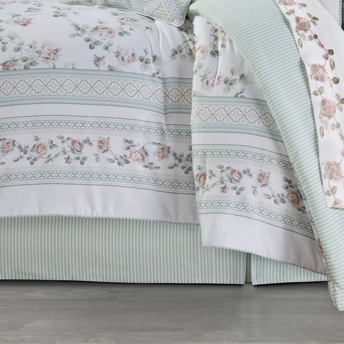 Royal Court Rialto Sage Comforter Set