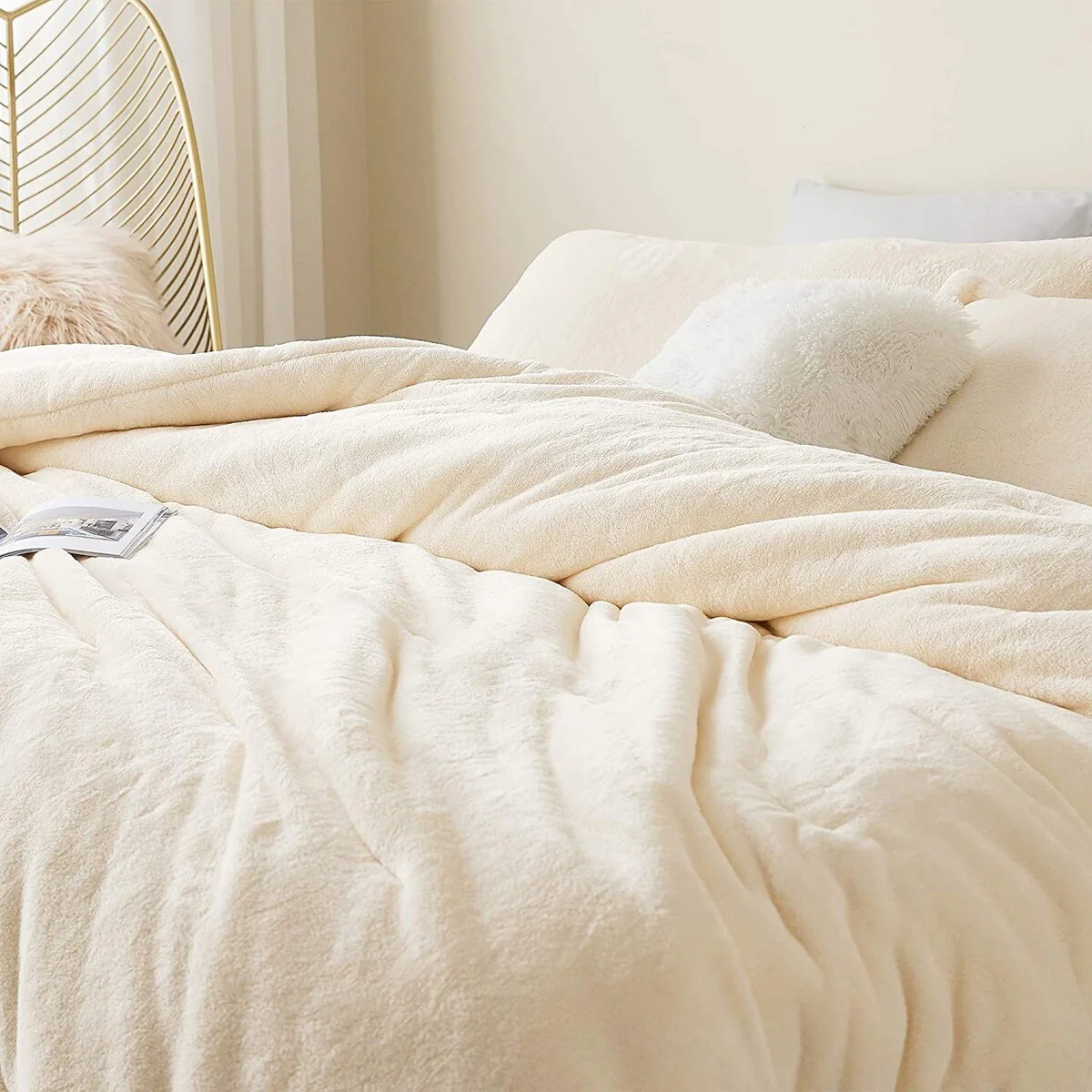 Me Sooo Comfy - Coma Inducer? Oversized Comforter Set - Ecru