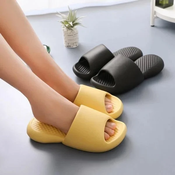 🔥Summer Promotion🔥Man Non-slip wear-resistant thick-soled super soft slippers