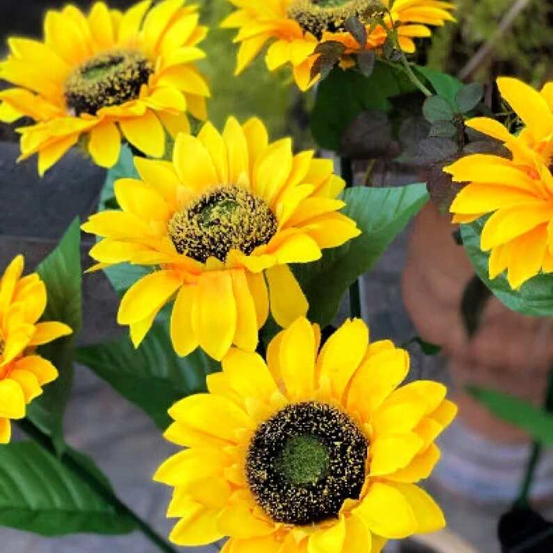 Outdoor Waterproof Sunflower Solar LED Lighting（×15）