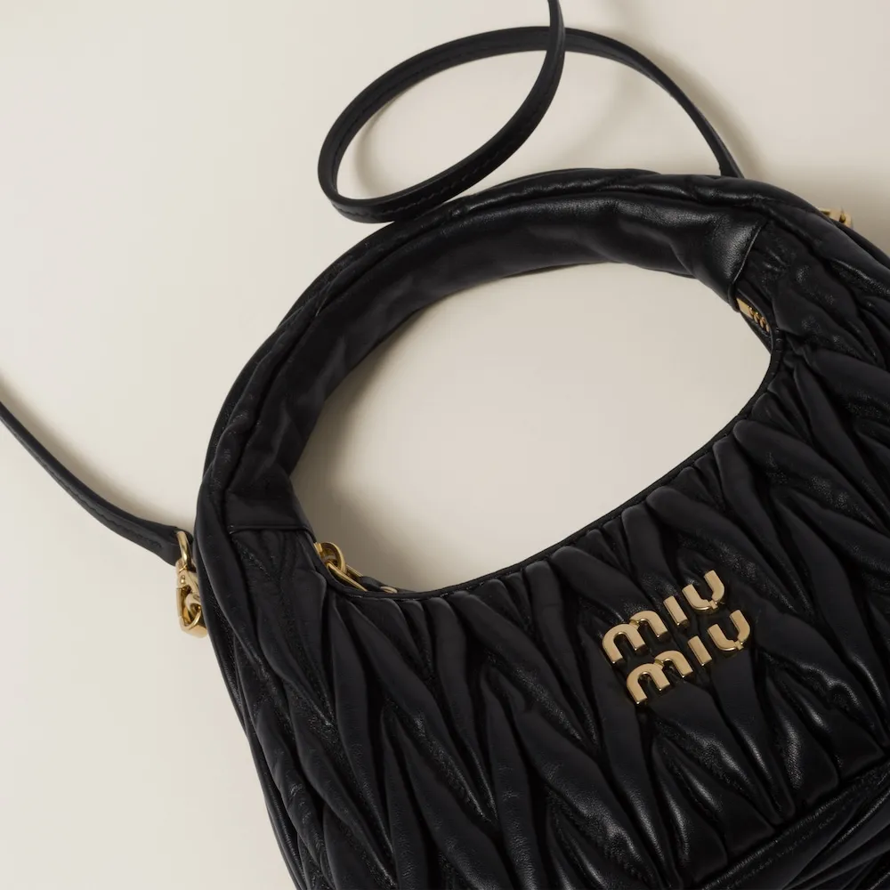 Wander matelassé nappa leather hobo bag 18cm