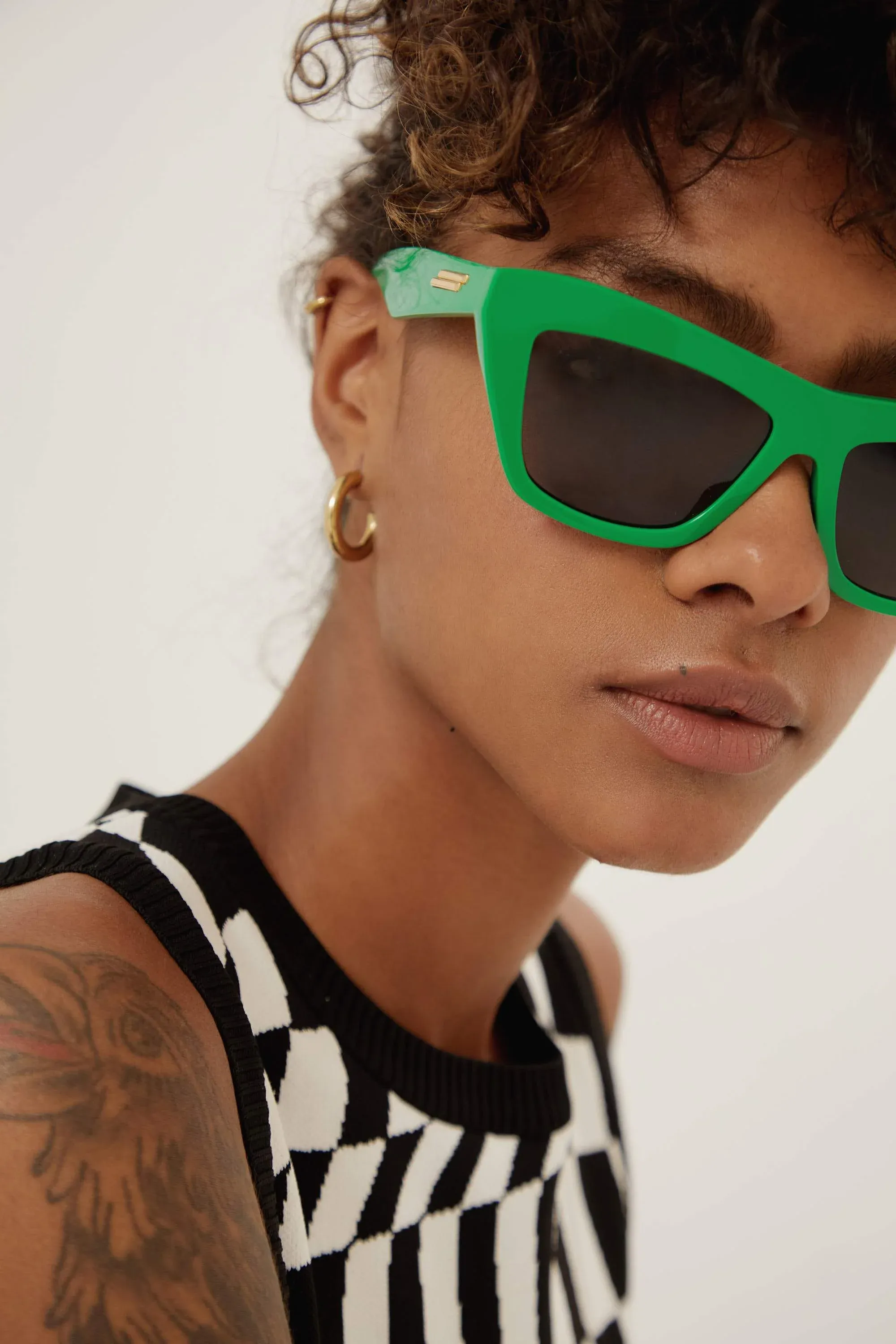 Bottega Veneta squared cat eye green sunglasses