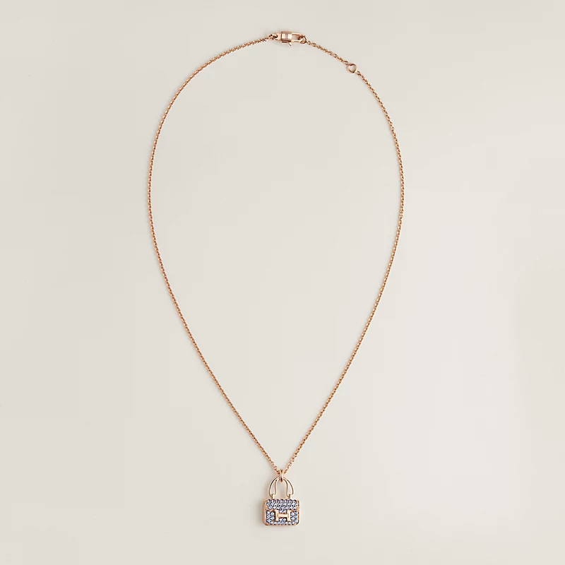 Amulettes Constance pendant