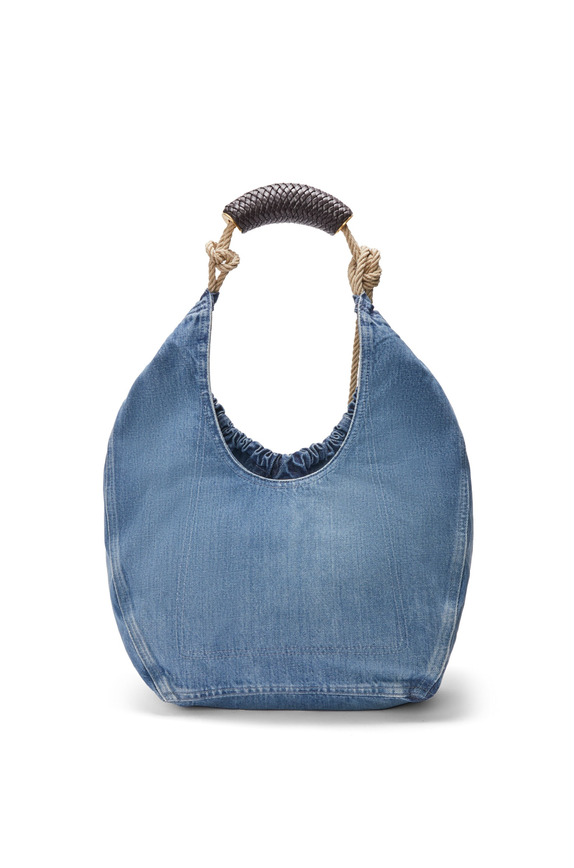 Medium Squeeze bag in washed denim