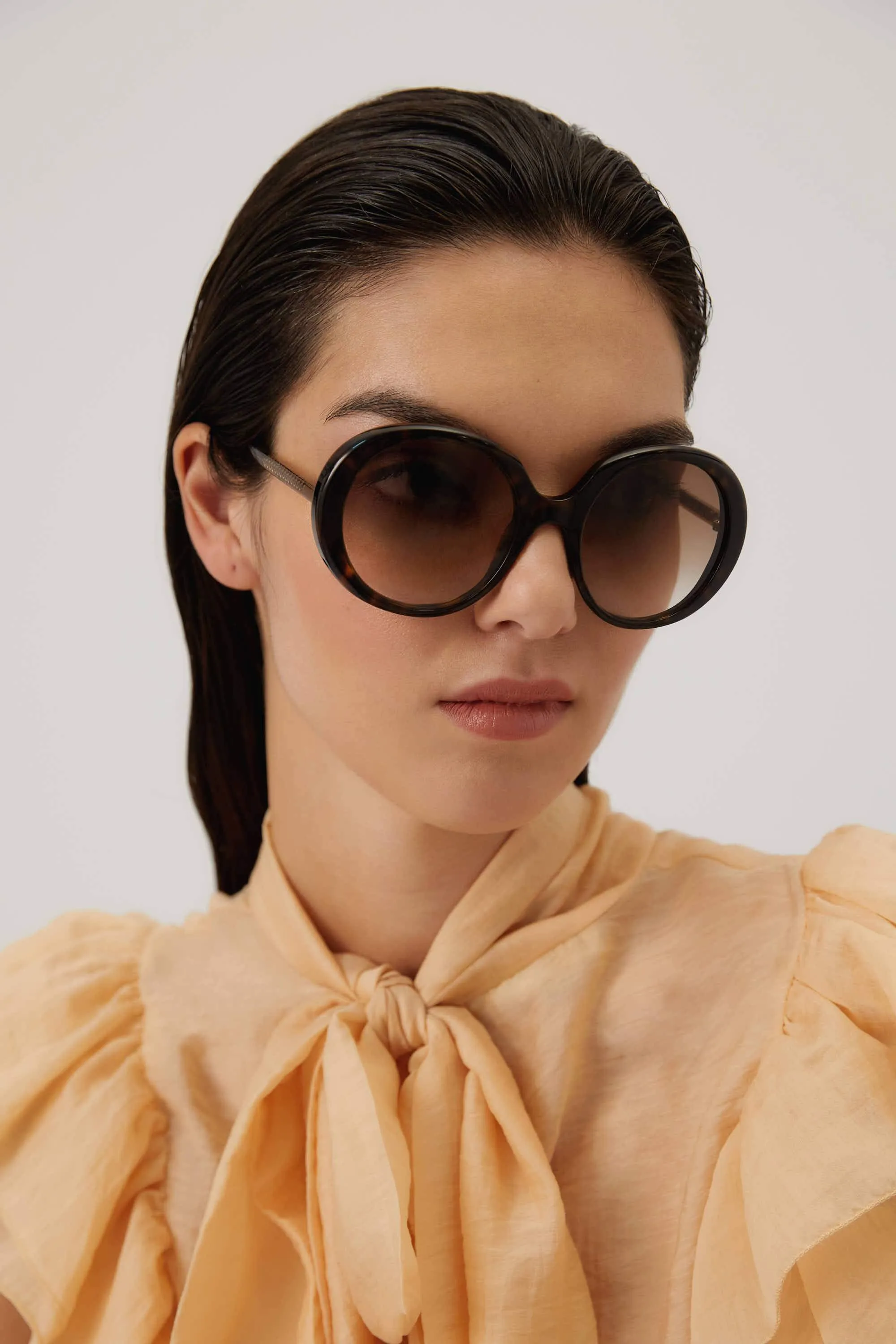 Chloe easy to wear round sunglasses in havana bio acetate