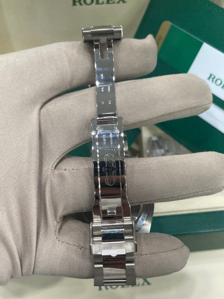 Submariner Date Smurf White Gold 40mm Blue Ceramic 116619LB