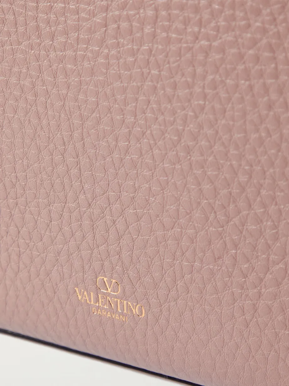 Rockstud textured-leather shoulder bag