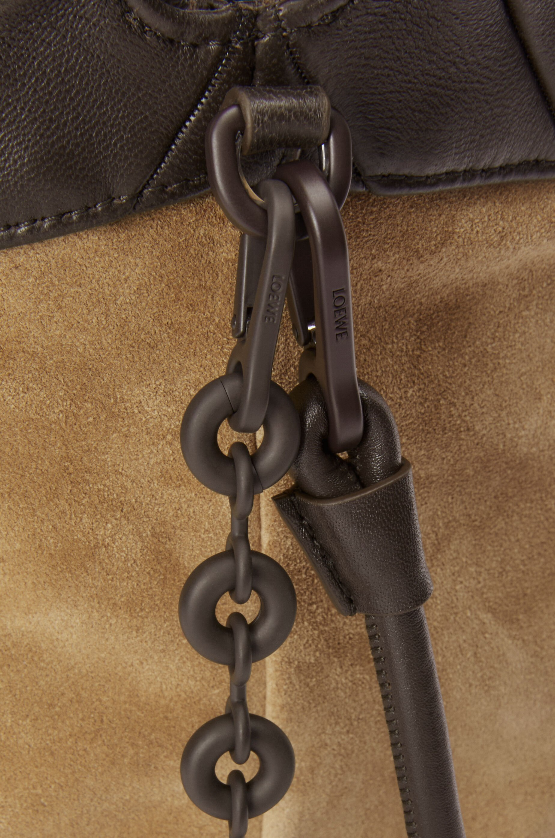 Flamenco Purse Bucket bag in mellow nappa lambskin