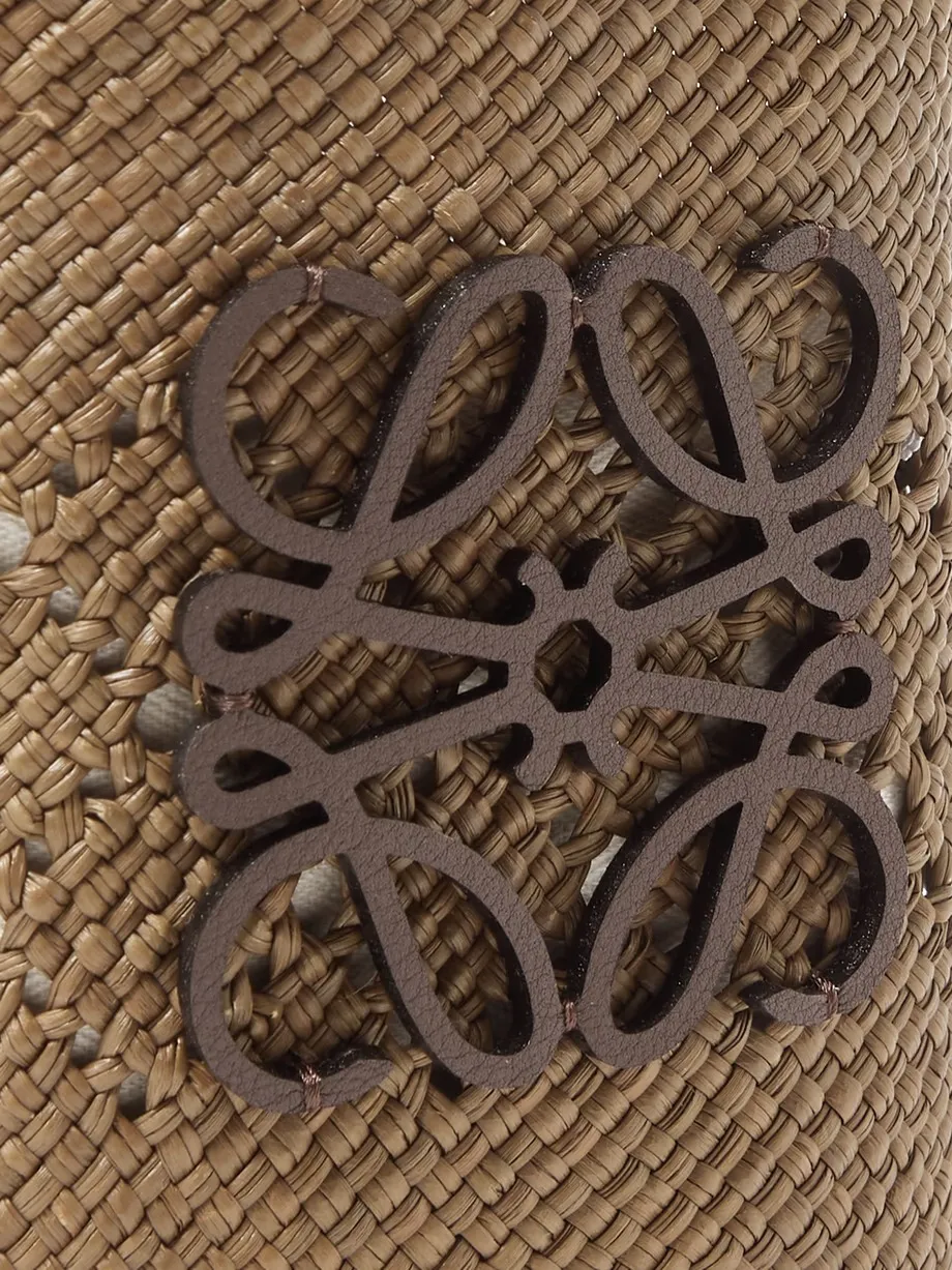 + Paula's Ibiza Iaraca appliqu��d leather-trimmed raffia shoulder bag