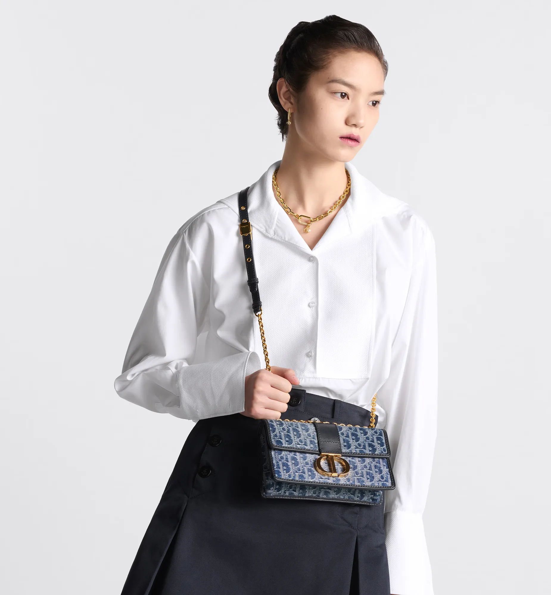 30 Montaigne East-West Bag with Chain