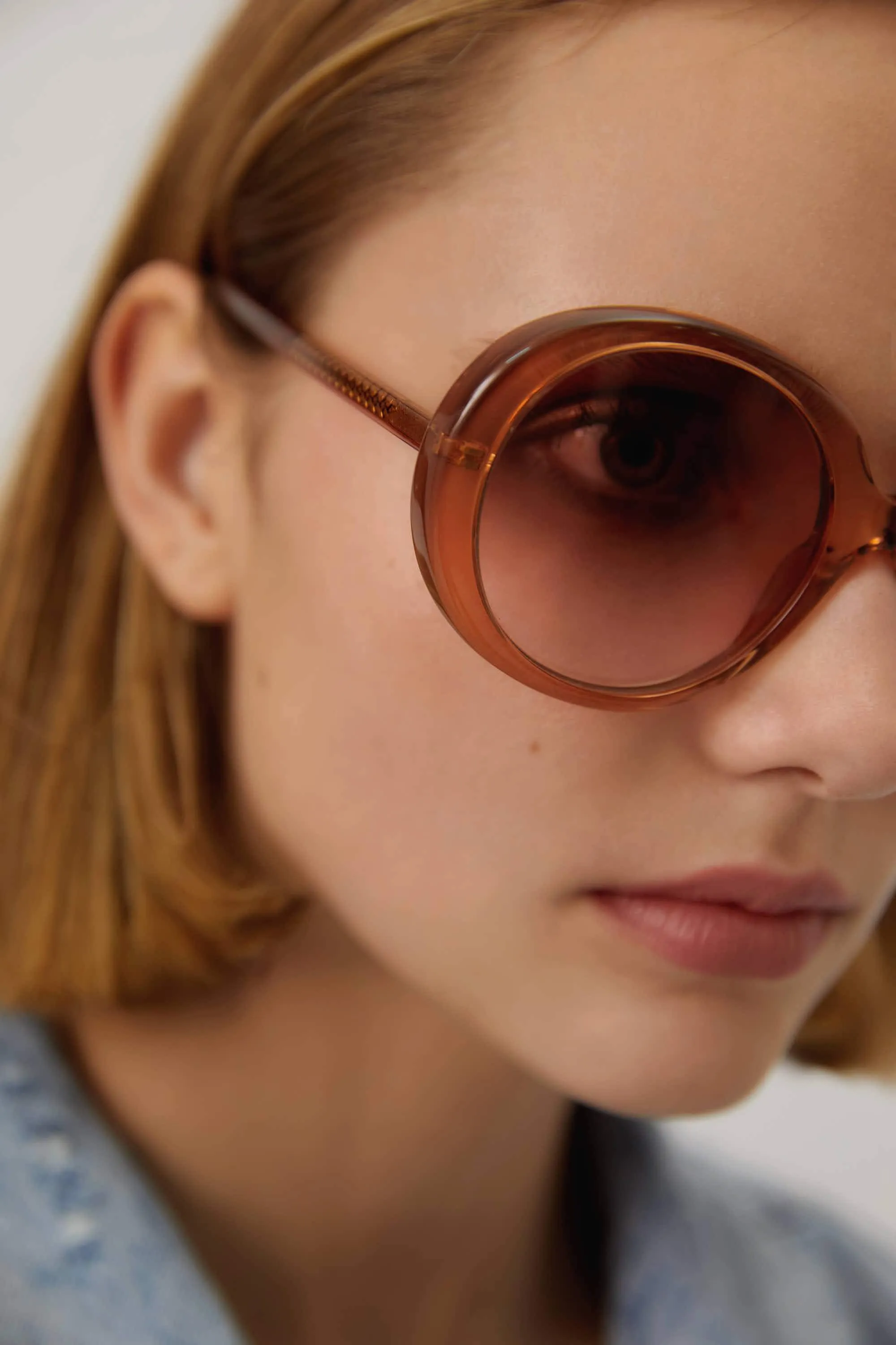 Chloe easy to wear round sunglasses in orange bio acetate