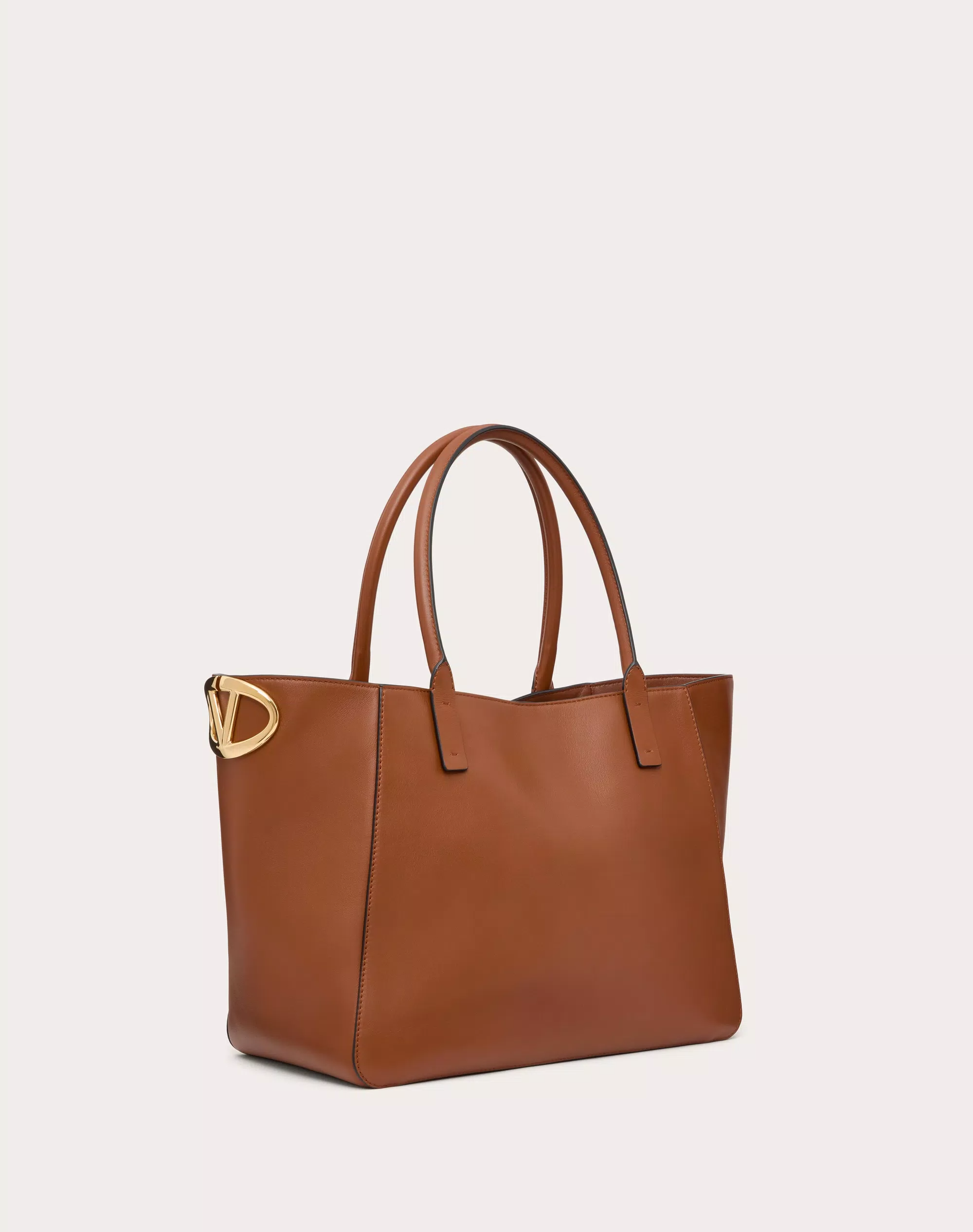 VLOGO SIDE SHOPPING BAG IN NAPPA CALFSKIN