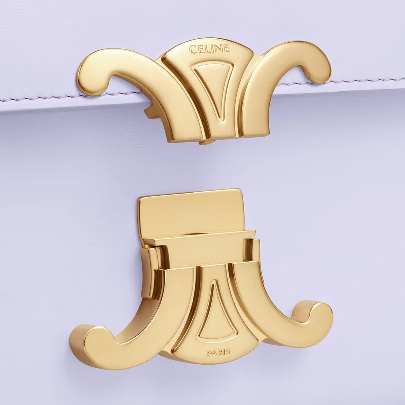 CHAIN SHOULDER BAG TRIOMPHE IN SHINY CALFSKIN