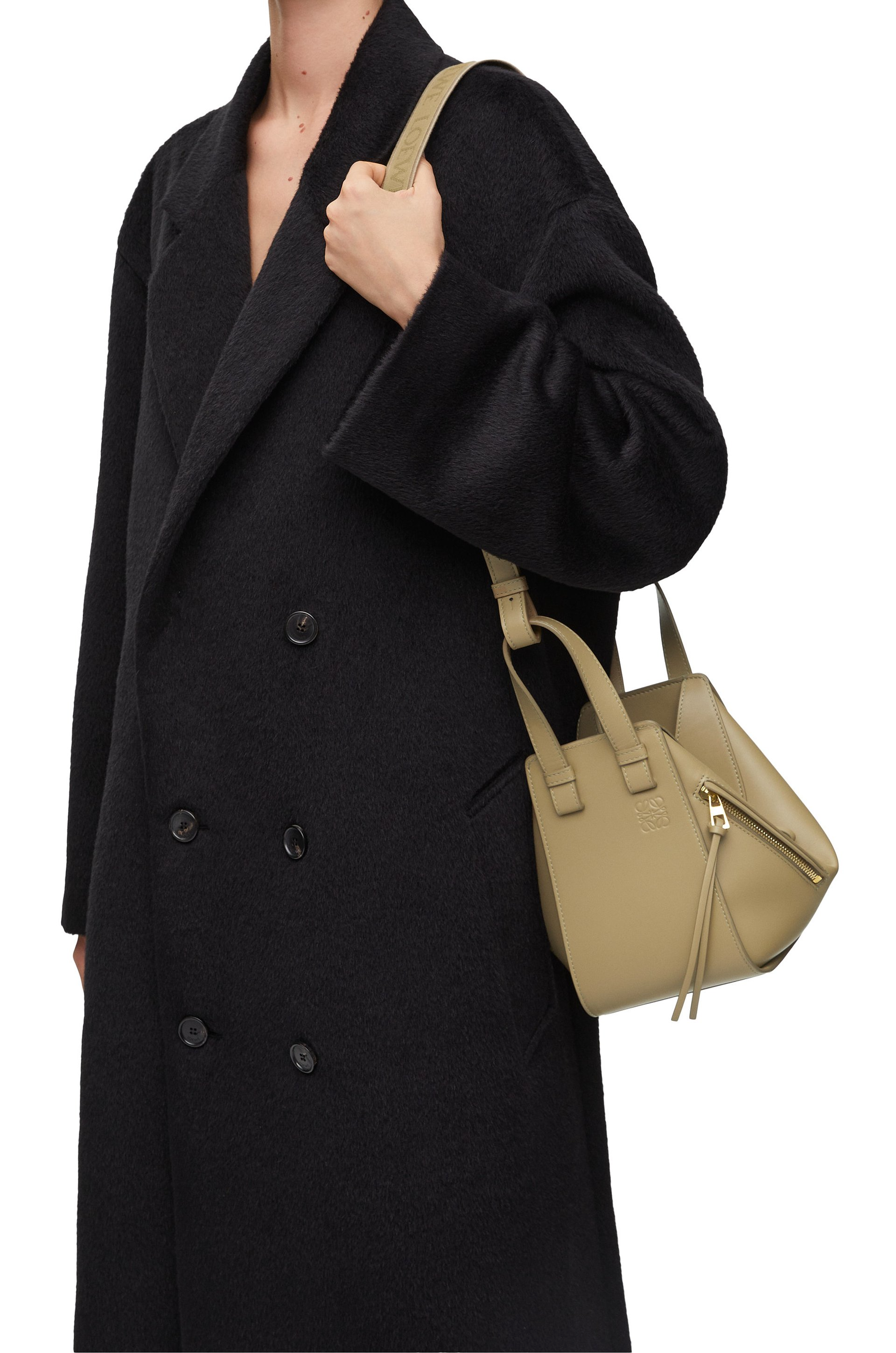 Compact Hammock bag in satin calfskin