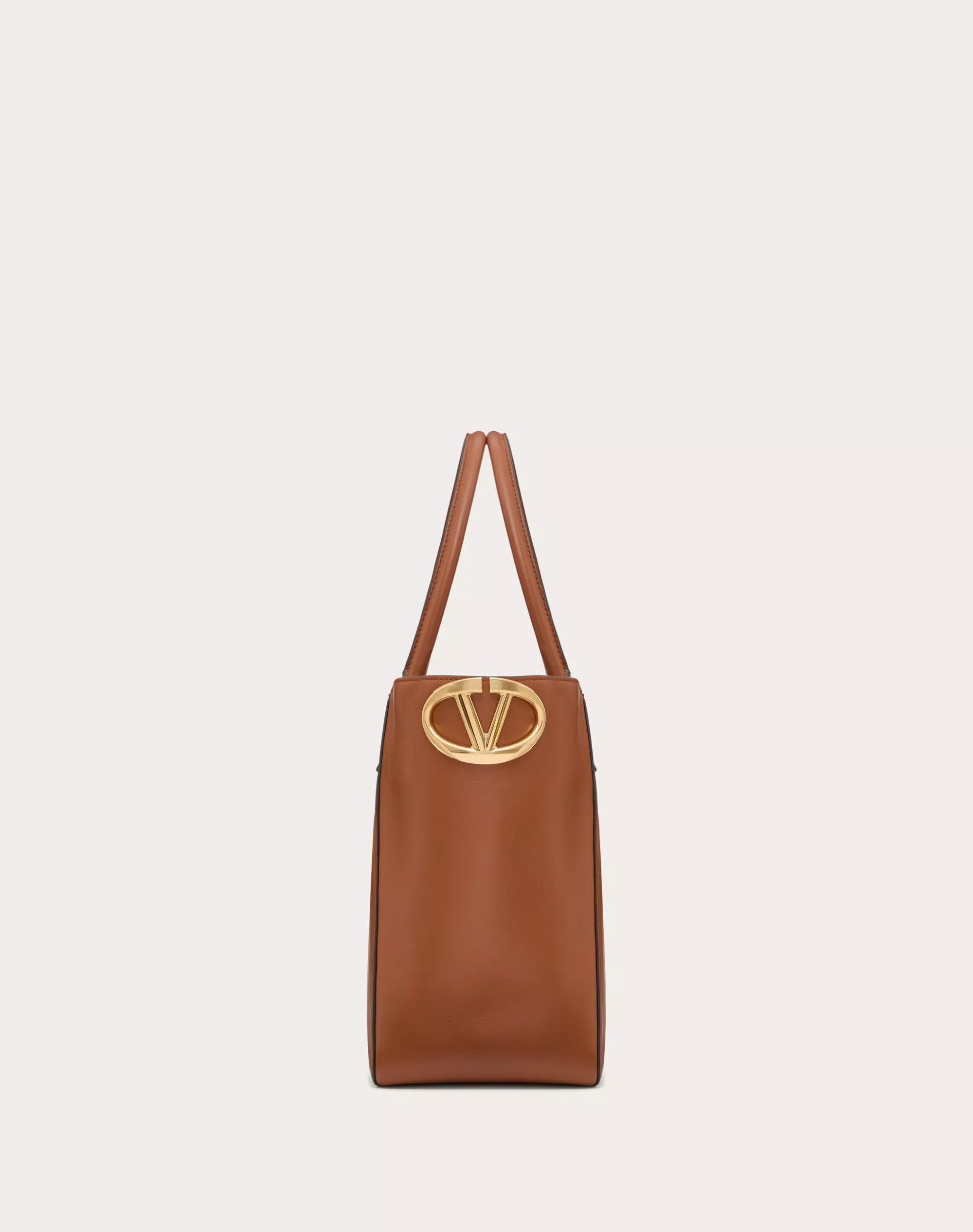 VLOGO SIDE SHOPPING BAG IN NAPPA CALFSKIN