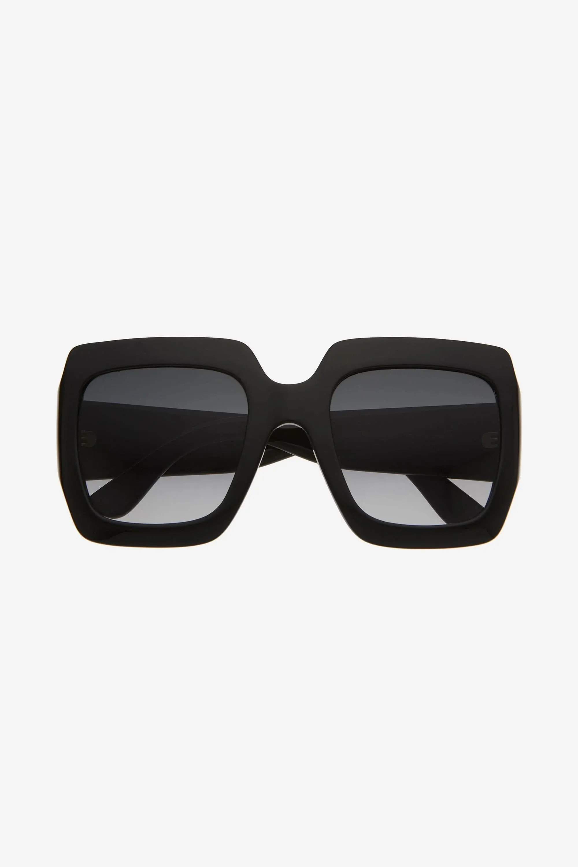Gucci oversized femenine squared black sunglasses