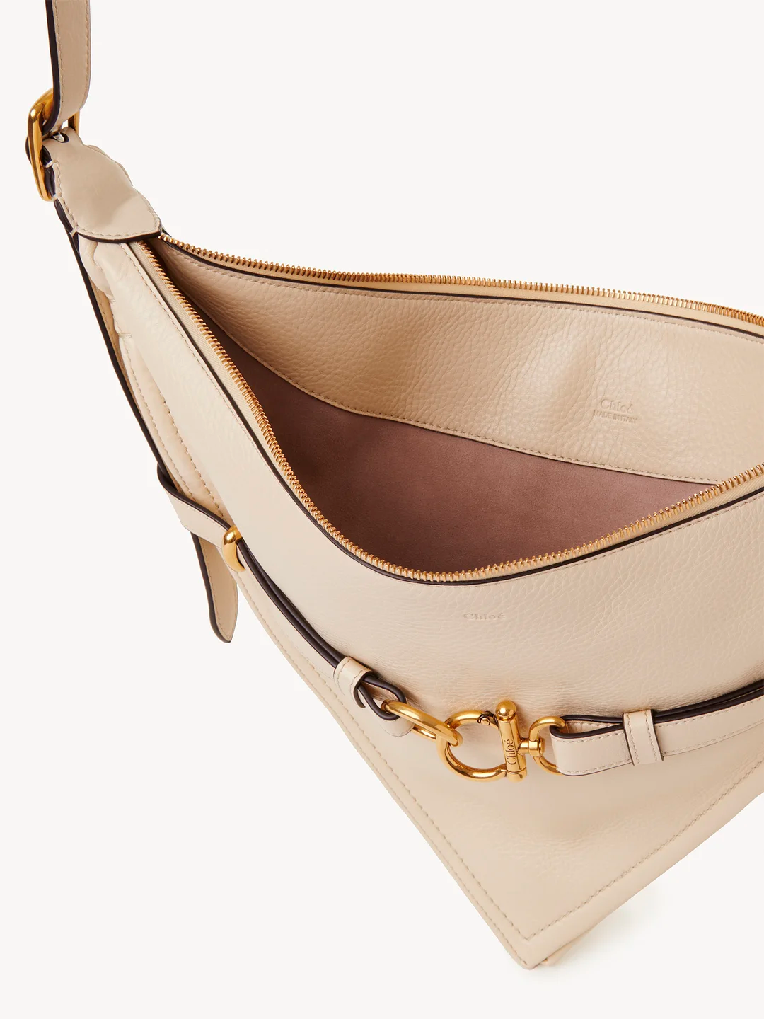 CAPE BAG IN GRAINED LEATHER