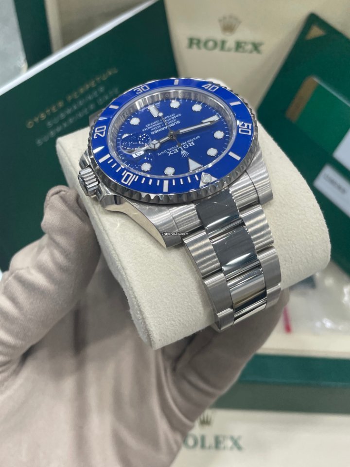 Submariner Date Smurf White Gold 40mm Blue Ceramic 116619LB