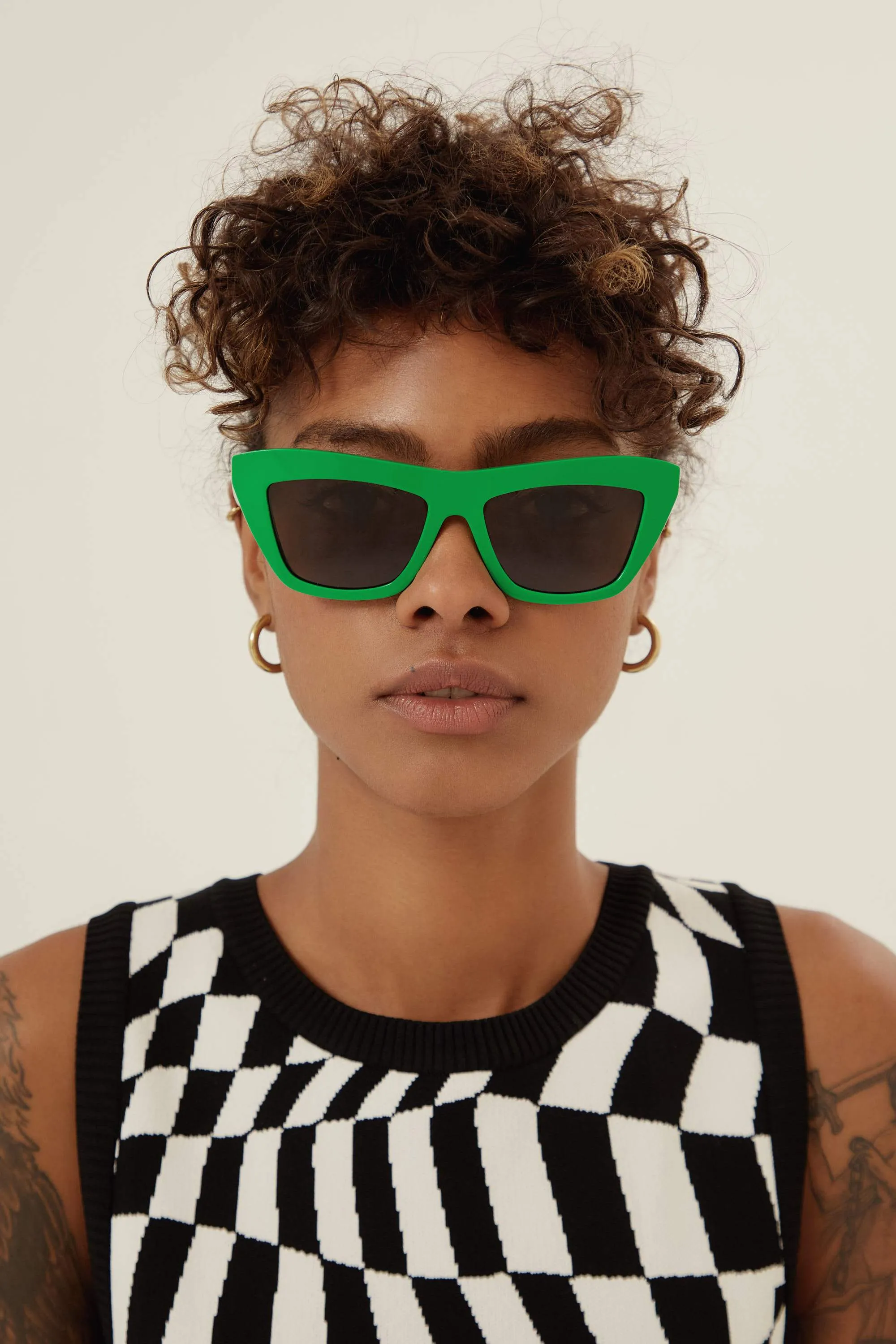 Bottega Veneta squared cat eye green sunglasses