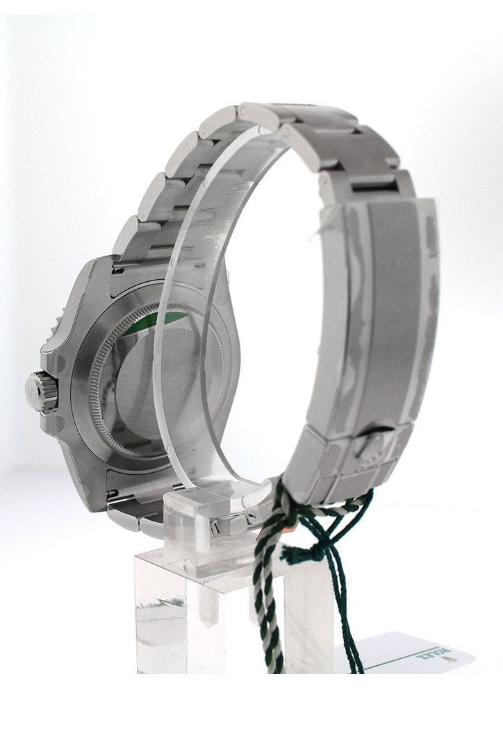 Submariner Date 40 Black Dial Mens watch 116610LN 116610