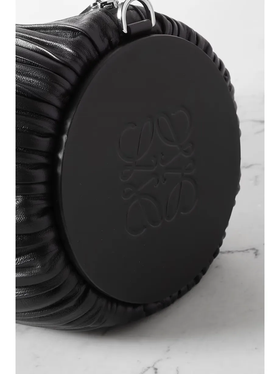 Bracelet large pleated leather shoulder bag