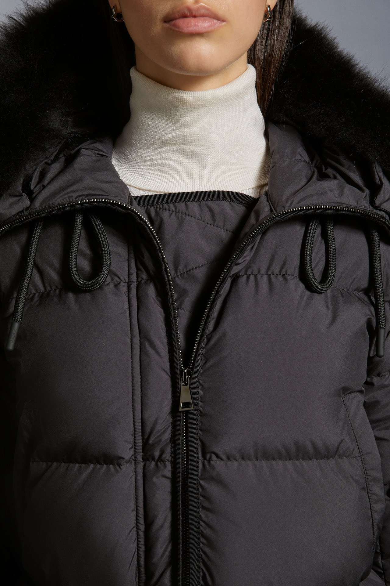 Moncler Locustelle Short Down Jacket