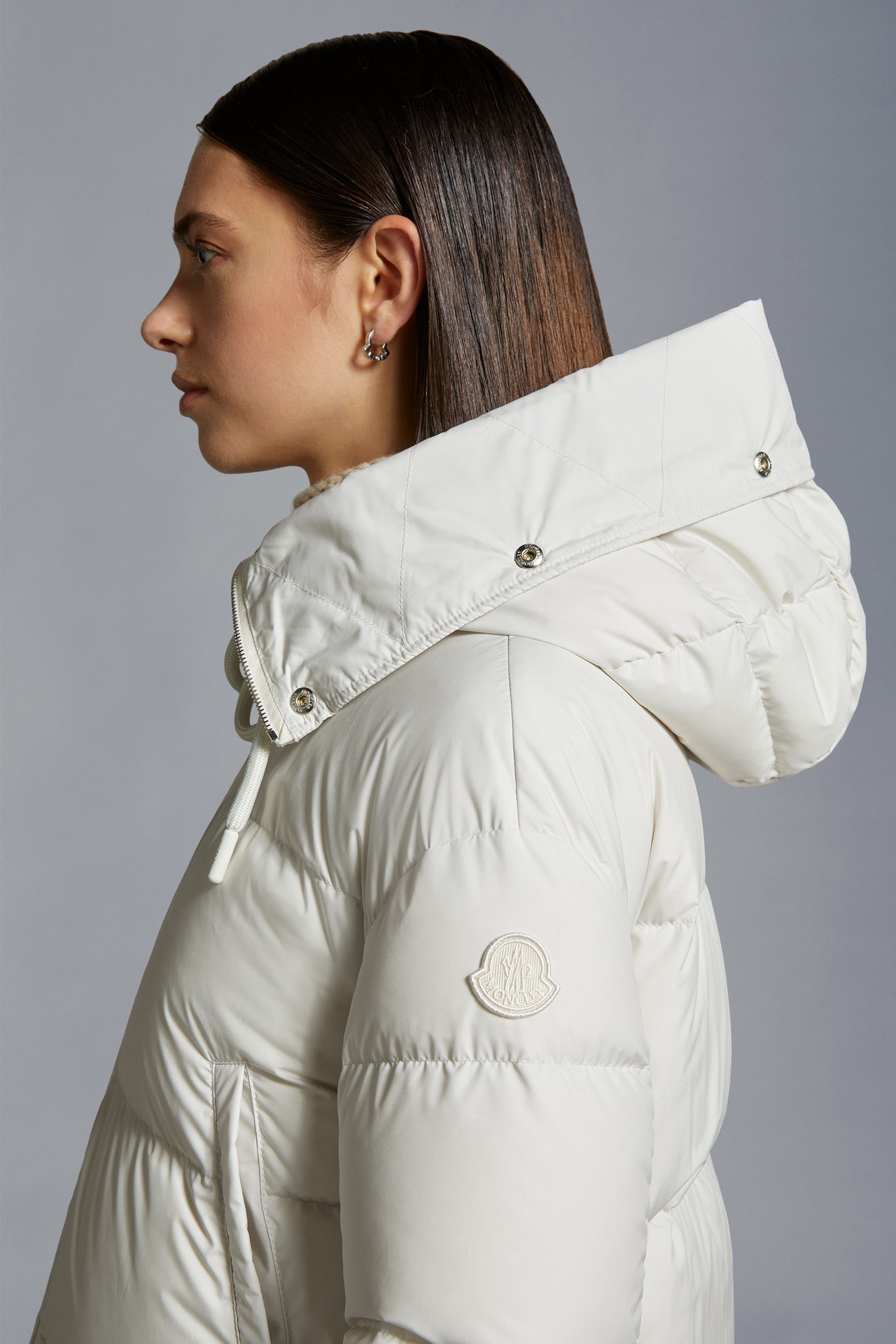 Moncler Locustelle Short Down Jacket