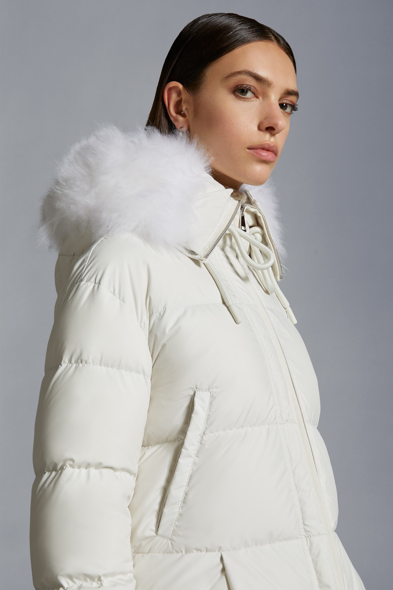 Moncler Locustelle Short Down Jacket