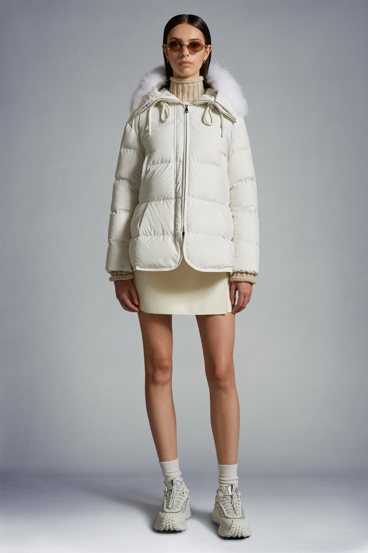 Moncler Locustelle Short Down Jacket