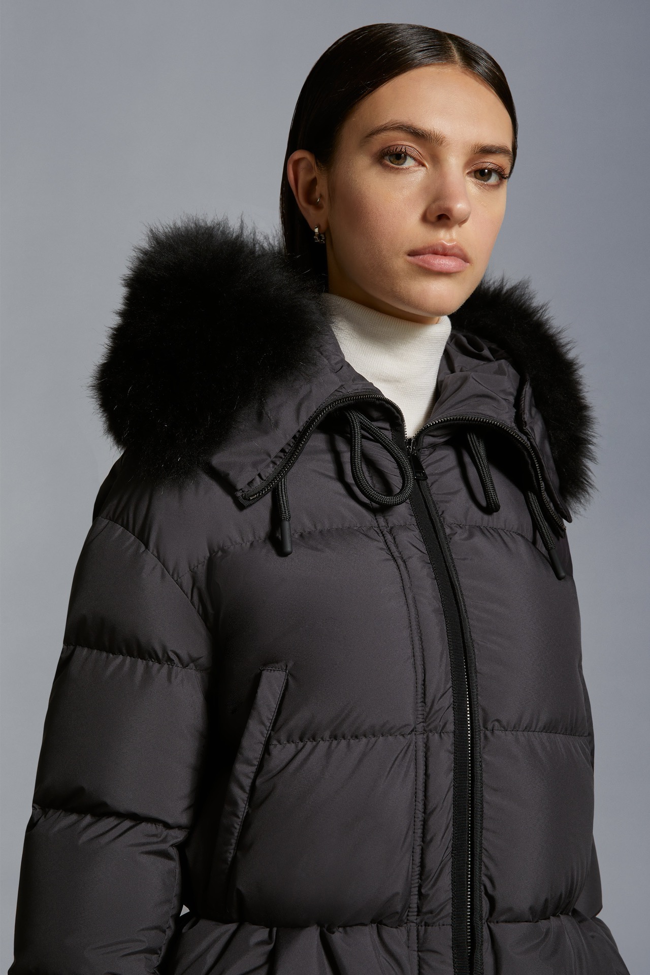 Moncler Locustelle Short Down Jacket
