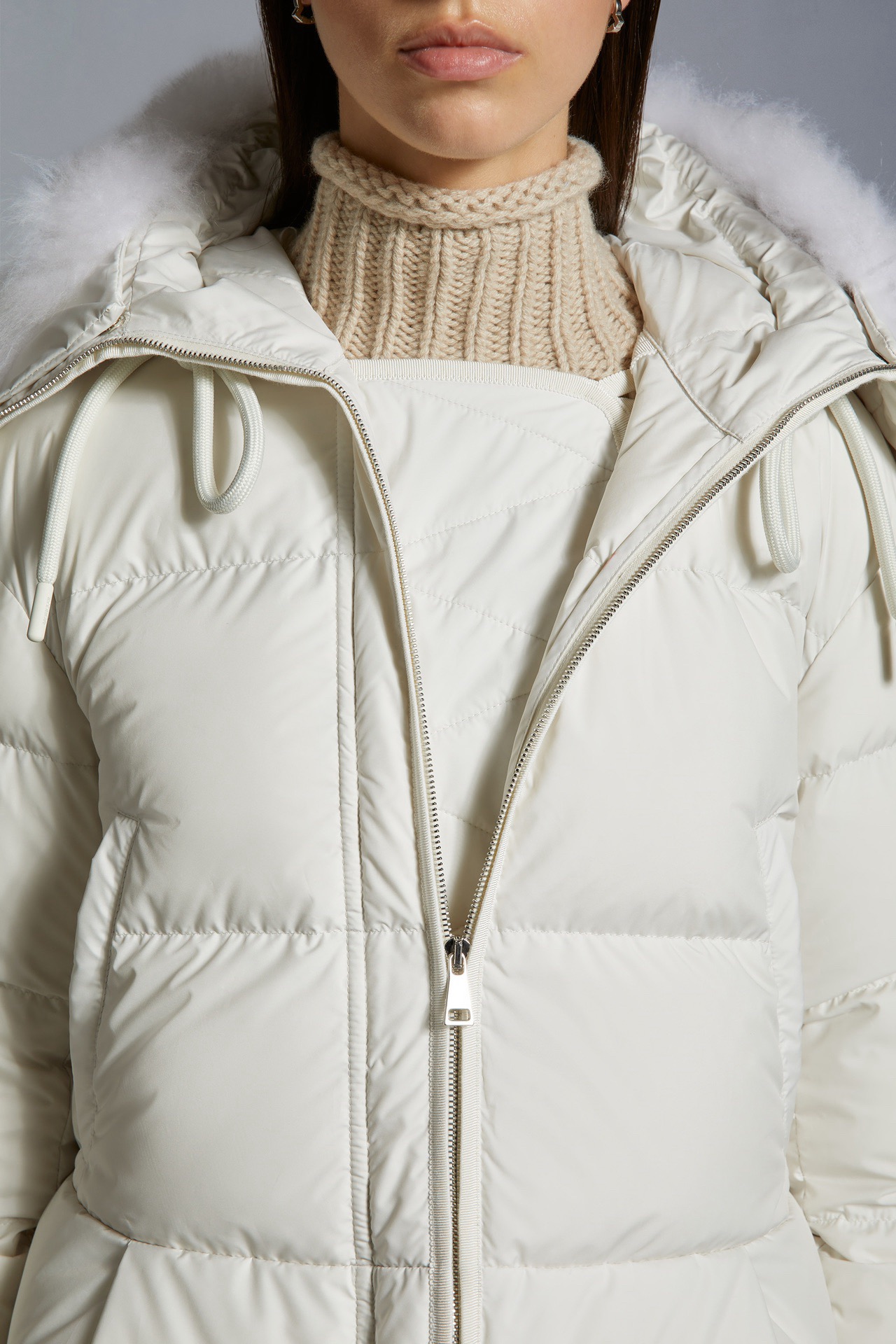 Moncler Locustelle Short Down Jacket
