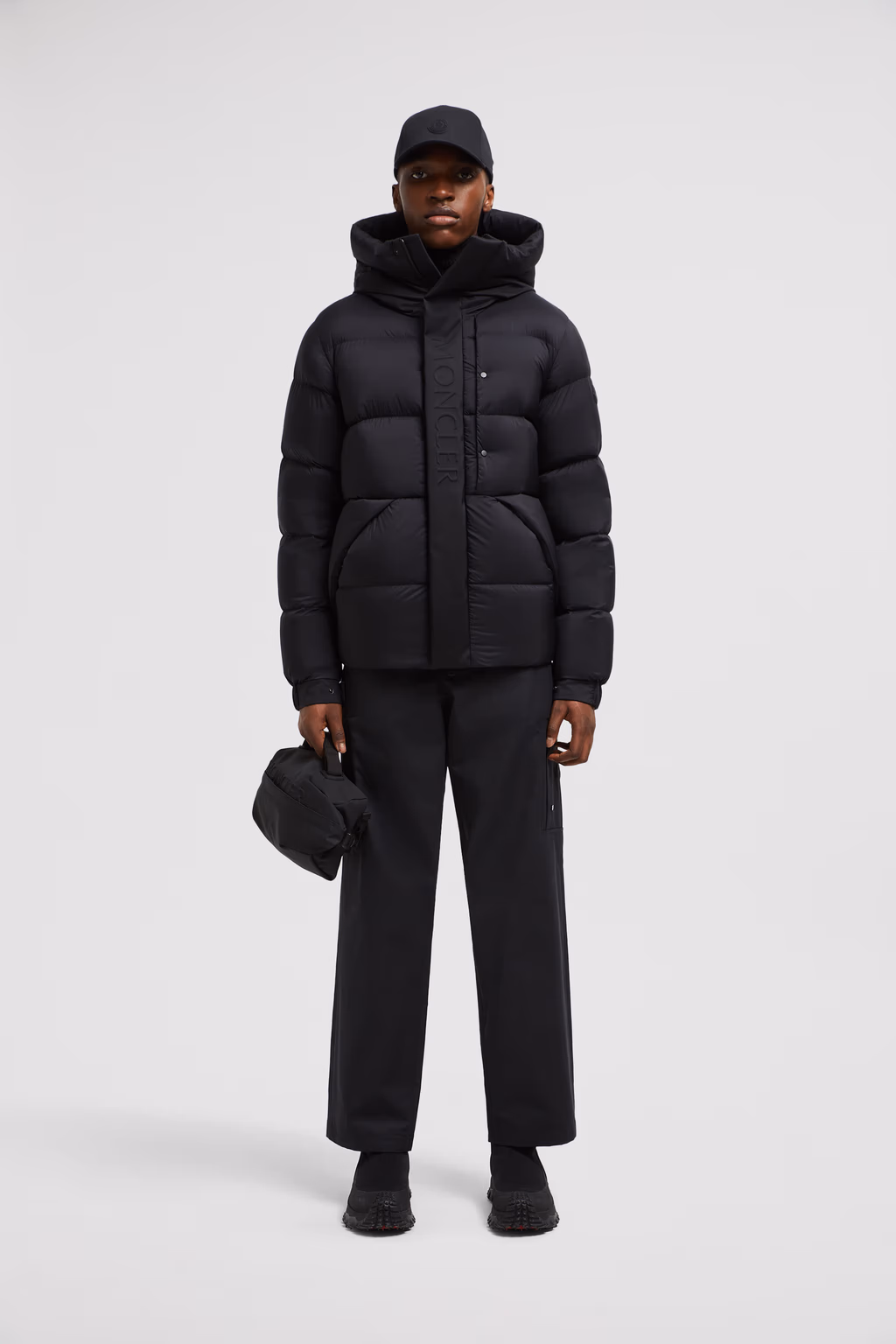 Moncler MADEIRA SHORT DOWN JACKET